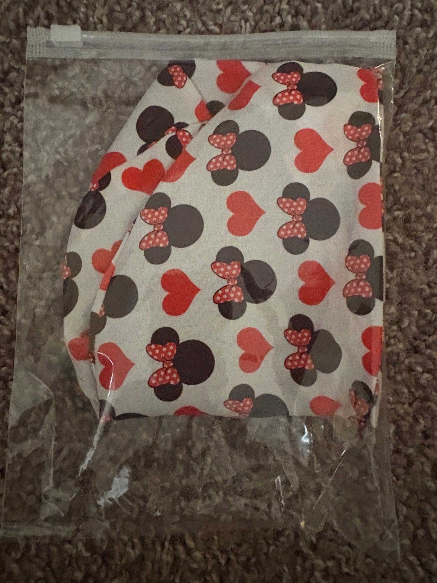 Minnie heart scrub cap